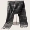 Écharpes 2024 Mode Chaud Plaid Hommes Imitation Cachemire Écharpe Gland Couple Style Pour L'automne Et L'hiver Choix Idéal Cadeaux