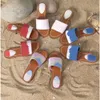 Tasarımcı Slaytlar Yaz Plajı Kadın Sandaletleri Kadın Düz İzler Lüks Mavi Pantoufle Kaydırıcı Açık Flip Flop Ayakkabıları Kutu No39