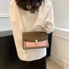 2024 Yeni Kadın Çanta Moda Omuz Kontrast Küçük Kare Zincir Kayış Günlük Crossbody Bag