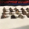 Dekorativa figurer 20st Natural Smoky Quartz Pyramid Te Crystal Ore Gems Stone Energy Healing