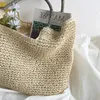 2023 Beach Vintage Handmade Woven Shouther Baging Raffia Rattan 쇼핑 가방 보헤미안 숙녀 여름 여행 휴가 캐주얼 240102