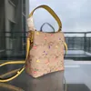 حقائب مصممة مصمم حقيبة Cach Bag Womens Luxurys حقيبة يد حقيبة جلد الأكياس غير الرسمية أكياس الكتف الوردي الفراشة.