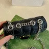 Lujo Nueva moda simple patrón de diamante forma mini bolso de hombro horizontal negro Clásico Cuero suave Botón correa monederos crossbody diseñador bolso mujer bolso