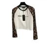 Sweats à capuche pour femmes, vêtements polyvalents avec lettres brodées de haute hauteur sur la poitrine, motif léopard, T-shirt épissé à manches longues