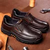 Ly sapatos de couro genuíno masculino tamanho 38-46 cabeça de couro macio anti-deslizamento sapatos de condução homem primavera negócios vestido sapatos 240102