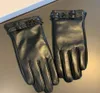 Luxury Sheepskin Leather Gloves For Women with Box High Quality Designer Rivet Belt äkta Leathers Glove Fleece Inside Ladies To6247367