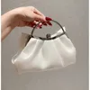 Sacs de soirée féeriques en satin blanc, pochette avec poignée en métal, sacs à main pour femmes, fête de mariage, pochettes de mariée, sac à main avec chaîne, sac à bandoulière 240102