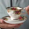 Ensemble de tasses à café en porcelaine, soucoupe, rétro britannique, impression de Rose, cadeau peint à la main, tasse en céramique dorée, ustensiles de cuisine pour la maison, 240102