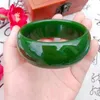 Bangle Natural 5462mm moda Zielona jadeczka biżuteria biżuteria biżuteria Jade Bransoletka okrągłe bransoletki dla kobiet Bransoletki uroku