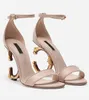 Sommarberömda Keira Sandals Shoes for Women Polished Calfskin Baroquel Heels Patent Leather Lady Gold-Plated Carbon Gladiator Sandalias Party Wedding