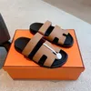 Slippels Chypre Sandaalontwerper Sliders slippers Flops plat sandalen strand comfort kalfsleer leer natuurlijke suède geitenhuid in bruin zwart voor vrouwen en mannen