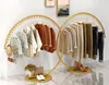 Hängar golvtyp display rack av klädbutik kreativa guld kvinnkläderhängare