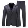 Abiti da uomo 2024 Marrone Classico Abito grigio per uomo Slim Fit Sposo Matrimonio Smoking Blazer Maschile Giacca da lavoro formale Gilet Pantaloni 3 pezzi