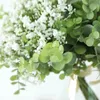 Dekorative Blumen, künstlicher Blumenstrauß, Gypsophila-Sträuße, Blumenarrangements, Tischdekoration, Hochzeit, Party, Heimdekoration, Eukalyptusblätter