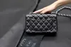 10A Specchio retrò Design di qualità CF Borse con patta classiche Borsa da donna rettangolare Borsa a tracolla trapuntata in pelle di agnello caviale Dovrebbe, importato dalla Francia Reale