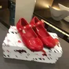 Luxury Baby Flat Shoes Shiny Patent Leather Girl Sneakers Storlek 26-35 Inklusive Shoe Box Slip-On Child Princess Shoe Dec20