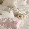 Bedding Sets Milk Velvet Embroidery Lace Craftsmanship Model Beddingset Stripe Duvetcover Flatsheet Pillowcase Winter Warm Heating Up