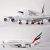 Модель самолета, масштаб 1/160, 45,5 см, модель самолета 380 A380, авиакомпания ОАЭ, игрушка со световым колесом, шасси, литой под давлением пластик