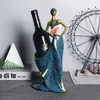 Dekoracja Butelka wina Lady Lady Wine European Creative Ornament Rack Decor Decor Decor do domu 240104