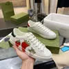 Designer Luxury Ace Sneaker High Quality Casual Shoes Lace-Up Trainers For Women Men Leather Embroidered Bee Tiger Snake Red Green Stripes Women