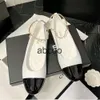 Designer Paris canale di lusso ballerine scarpe testa tonda fiocco da donna decorazione a catena scarpe morbide casual appartamenti in pelle di marca due versioni