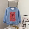 Luksusowa marka Mosc Designer Designer Baby Hoodie Strój dla dzieci Designerowie Ubrania Dzieci Bluza dla dzieciaku dziewczyna pullover sweter z długim rękawem CHD2401041-6