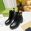 Mulheres designer tornozelo botas de couro martens outono e inverno 2023 novo dedo do pé redondo meados de salto plataforma botas vintage inglês carta fivela