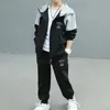 Boy's Tracksuit 2 sztuki sportowe bluza z kapturem i spodnie dresowe do joggingu Ustaw dzieci jesienne zimowe ubrania 3-12 lata 240104