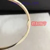 Pulsera de edición de alta calidad Neumáticos de automóvil de lujo ligeros Oro Segunda generación Precisión Estrecha Estrella del cielo completa para hombres y mujeres La pareja tiene caja original