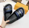 Lock It Flat Mule Slippers Designer Womens Luxurys Designers Sandals Genuine Leather Ladies Dauphine Outdoor Casual Slipper Flip