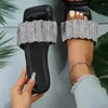 Chinelos sapatos femininos à venda 2024 básico ao ar livre diariamente mulheres cristal plissado dedo do pé quadrado plano com senhoras