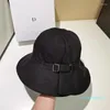 Berets Women Belt Burza Kluczowy Kucie czapki luksusowe szerokie słońce letnie cienka kopuła składana rybak hat casquette femme