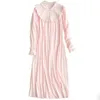 2 couleurs. Robe de princesse vintage pour femmes, chemises de nuit à manches longues, chemises de nuit à volants. Style victorien, chemise de nuit pour dames, vêtements de nuit 240104