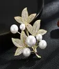 Broches à la mode pour femmes, strass en feuille de perle, épingles à vêtements fixes en métal élégantes, accessoires de bijoux quotidiens