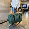 Borse da viaggio moda per donna Borsa sportiva da uomo di grande capacità Borsa da viaggio impermeabile per weekend Sac Voyage Borsa a tracolla femminile asciutta e bagnata 240125