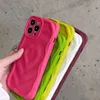 Funda mate con curvas y ondas de corazón 3D para iPhone, Funda trasera suave de TPU a prueba de golpes para iPhone 15, 14, 13, 12 Pro Max 11