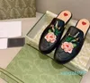 Mules Designers Slides Slide Slippers女性ローファー本革サンダルカジュアルシューズプリンセスタウンメタルチェーンシューレースベルベットスリッパ