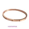 Hoge kwaliteit autobanden 18k gouden vakantiecadeau armband sieraden 18K rosékleurig goud modieuze klassieke armband met schroefgesp 14K intern met originele doos