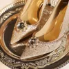 Sapatos de vestido primavera e verão apontou boca rasa água diamante lantejoulas casamento fino salto alto banquete pelúcia mulheres