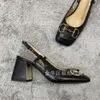 Nuovi sandali cavi in rete Versatile testa quadrata con diamanti Scarpe da donna ricamate Maillard ricamate francesi Sandali con tacco alto in metallo a punta da donna tacco basso G D0DBl