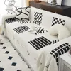 Coprisedia Copridivano con linee quadrate bianche nere per soggiorno Coperta protettiva bifacciale per divano invernale in velluto