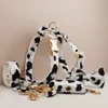 Llegada Diseñador personalizado Enrejado gris en algodón suave Collar de perro Correas Arnés Poo Bolsa Titular Conjunto de arco Animal 06 240103