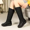 Botas preto branco vermelho inverno quente mulheres neve impermeável baixo salto bezerro deslizamento em mulher plus size sapatos 2024