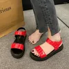 Sandalen Damen Kunstleder Damenschuhe Sommer Mode Sport Wohnungen für Rom Plattform Mädchen