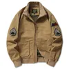 Giacca da cisterna da uomo Ricamo Patch sulla spalla Uniforme militare Retro Vestire Tattico Bomber militare in cotone Cappotto oversize Vintage 6XL 240103