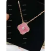 Collana classica di moda Gioielli 4 Fascino a forma di quadrifoglio Colore oro rosa blu con diamanti Collane di design per donne Natale