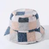 Boinas Otoño/Invierno Rejilla a juego Sombrero de pescador Versátil Casual Gorra plana Cuenca Cordero Pelo Espesado Cubo cálido