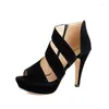Sandals Chaussures féminines 2024 Fashion Fish Mouth Side Bureau zipp et carrière Round Tee Stiletto
