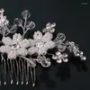 Fermagli per capelli Squisito pettine per fiori di perle fatto a mano da sposa, accessorio per abito da sposa con foglie dipinte a mano e gioiello in cristallo