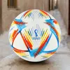 高品質のサッカーボール公式サイズ5 PUの材料摩耗耐性トレーニングサッカーカタールワールドカップ240103